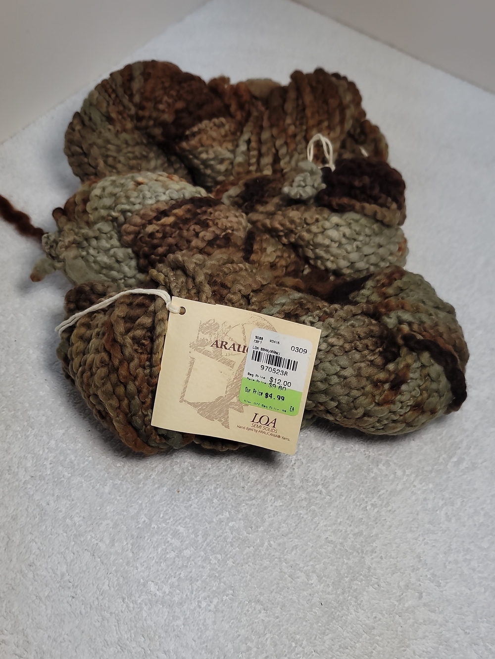 LOA semi Solids Hand Dyed Chunky Yarn in Olive & Brown 3 Skeins - NWT